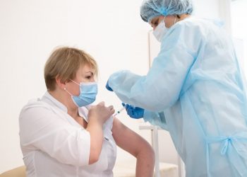 Ограничение прав невакцинированных является нарушением Конституции