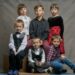 Шестеро діток шукають родину