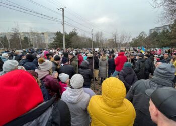 ​​Конфлікт між керівництвом Дніпра та громадськістю міста