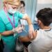 ​Вакцина Pfizer для підлітків 12-15 років ефективна на 100%