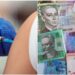 Як отримати тисячу гривень за вакцинацію від коронавіруса