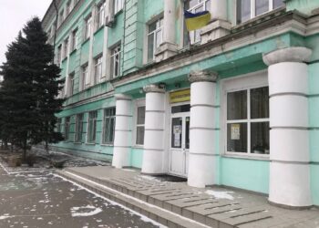 Школи Дніпра заміновані