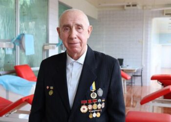 76-річний дніпрянин за кілька років здав понад 600 літрів крові