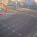 У Дніпрі автомобіль служби таксі протаранив легковик (ВІДЕО)