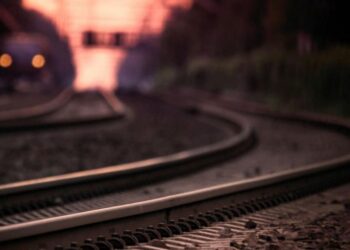 На Дніпропетровщині пасажирський поїзд задавив пенсіонера