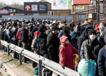 З України припинили випускати чоловіків віком 18-60 років