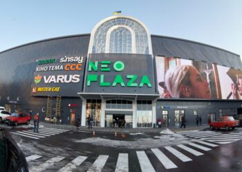 У Дніпрі чоловік відкрив стрільбу через «відсутність гарних манер» у водія