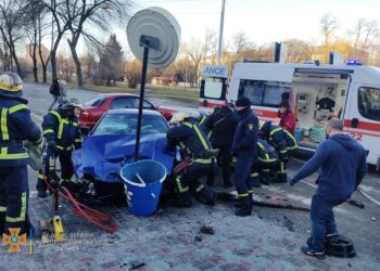У ДТП в Кам’янському постраждала сім’я з дитиною
