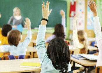 У День всіх закоханих школярі Дніпра повернуться за парти