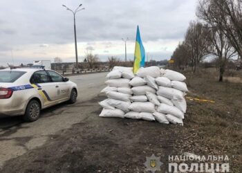 В області посилили контроль на стаціонарних постах поліції.