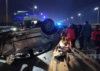 На мосту в Кам’янському сталося серйозне ДТП: постраждала вагітна жінка