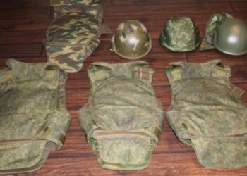 Волонтери Дніпра мають потребу у касках та бронежилетах