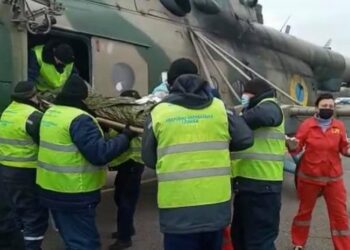 Вночі до Дніпра доправили сімох поранених військових з Донбасу