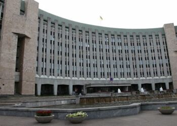 У Дніпрі відбулась позачергова сесія міськради. Що вирішили
