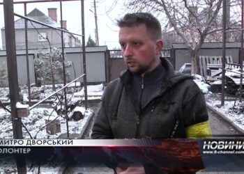 В Підгородньому волонтери шиють бронежилети для тероборони
