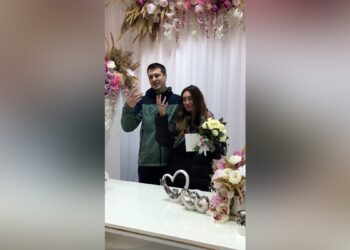 У Дніпрі пара одружилася під час військового стану