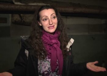 Бомбосховище та крокуси. Будні мирних мешканців Дніпра у воєнний час.