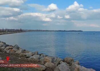 Нікопольцям заборонили виходити на плавзасобах на Каховське водосховище