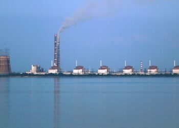 Окупанти збираються підривати боєприпаси навпроти енергоблоку ЗАЕС