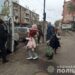 Поліцейські Дніпропетровщини врятували в Харкові матір з трьома дітьми