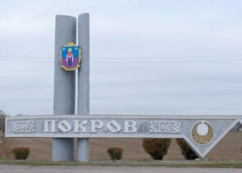 Місто оживає: мер Покрова розповів про ситуацію та допомогу переселенцям