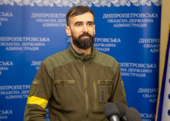 Дніпропетровський обласний центр комплектування та соціальної підтримки повідомив, що російські окупанти готують фейки про нашу капітуляцію