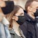 Дніпрян закликають не приходити хворими до волонтерських центрів