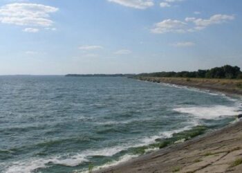 У Нікополі обіцяють розстрілювати будь-який рух по воді