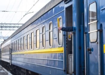 “Укрзалізниця” пустила безкоштовні поїзди з Дніпра на захід України