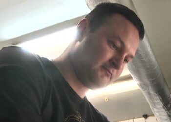 Майже 200 порцій гарячих страв. «ТАХI гриль» безкоштовно готує іжу для волонтерів та захисників.
