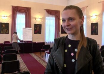 “Реве та стогне Дніпр широкий” зіграли біженці у Дніпpi