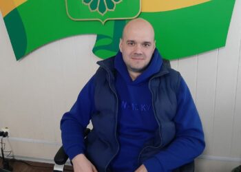 Жителів селища на Дніпропетровщині попросили не виходити на вулицю