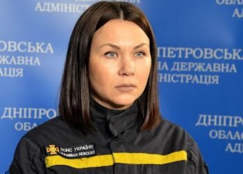 Ворог атакував Дніпропетровщину: подробиці нічних ракетних обстрілів від ДСНС