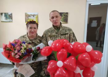 Війна і шлюб: на Дніпропетровщині поєднали свої долі військові медики