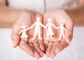 Дніпрянам розповіли, як стати благодійником та де можна отримати  підтримку
