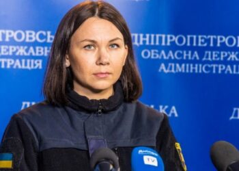 Поранена під час обстрілу в аеропорту у Дніпрі спікер ДСНС йде на поправку