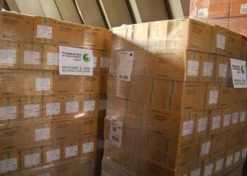 Завдяки ДНУ Україна отримала 40 тон необхідних ліків та медичного обладнання