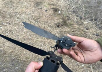 Окупанти атакують українських прикордонників дронами-камікадзе