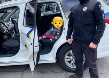 У Кривому Розі правоохоронці знайшли на вулиці 5-річного хлопчика