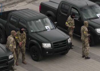 Теробороні Дніпра передали 14 авто для виконання бойових завдань