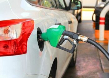 У двох із шести перевірених АЗС на Дніпропетровщині виявили завищення цін на паливо