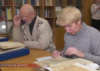 Ворожі обстріли, подвиги військових та медиків: на Дніпропетровщині архівують сучасну війну