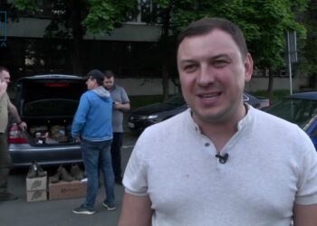 « Руху опору » . Волонтери Дніпра допомагають бійцям