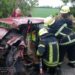 На Дніпропетровщині рятувальники вирізали з автівки водія та пасажирку (ФОТО)
