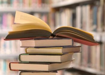 У Слобожанській громаді запустили послугу книгоношення