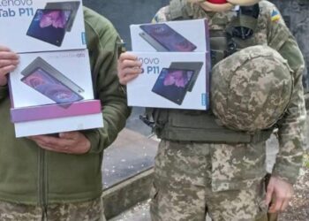 Сучасні дрони, планшети, ноутбуки та принтери: у Дніпрі на потреби військових передали важливу допомогу