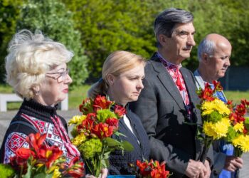 Дніпряни вшанували пам’ять жертв політичних репресій (ФОТО)