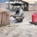 У Дніпрі очищають набережну від вандальних написів (ФОТО)