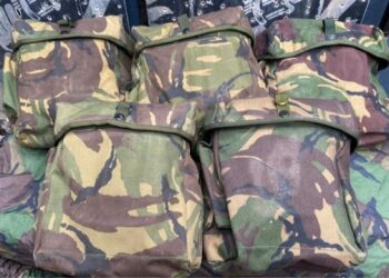 Пікапи, бронежилети та тепловізори: у Дніпро прибула допомога для ЗСУ від британських волонтерів