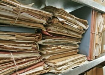 Ворожі обстріли та подвиги мешканців: на Дніпропетровщині архівують сучасну війну